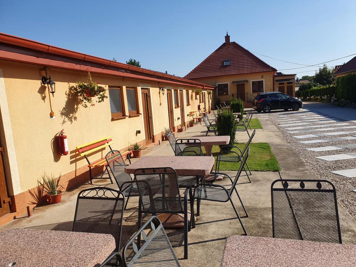 Privat U Jozefa Foeldesa Apartment Veľký Meder Екстериор снимка