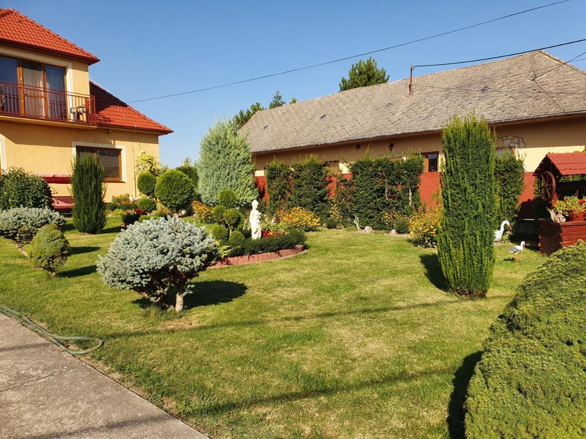 Privat U Jozefa Foeldesa Apartment Veľký Meder Екстериор снимка
